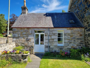 Cosy peaceful one-bedroom cottage in Pitlochry